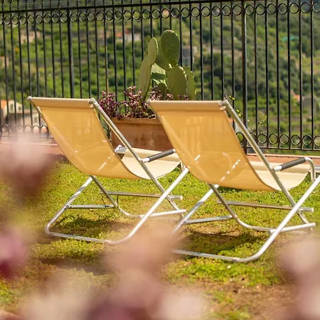 Il Lupo Felice Villa *